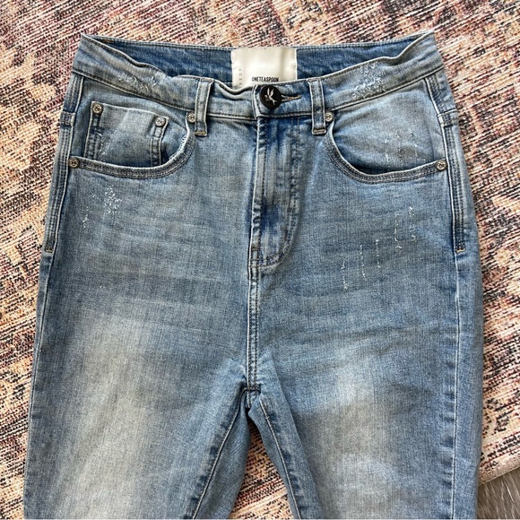 One by One Teaspoon Super High Waisted Freebirds ll, Stretch Fitted Leg - Picture 2 of 7